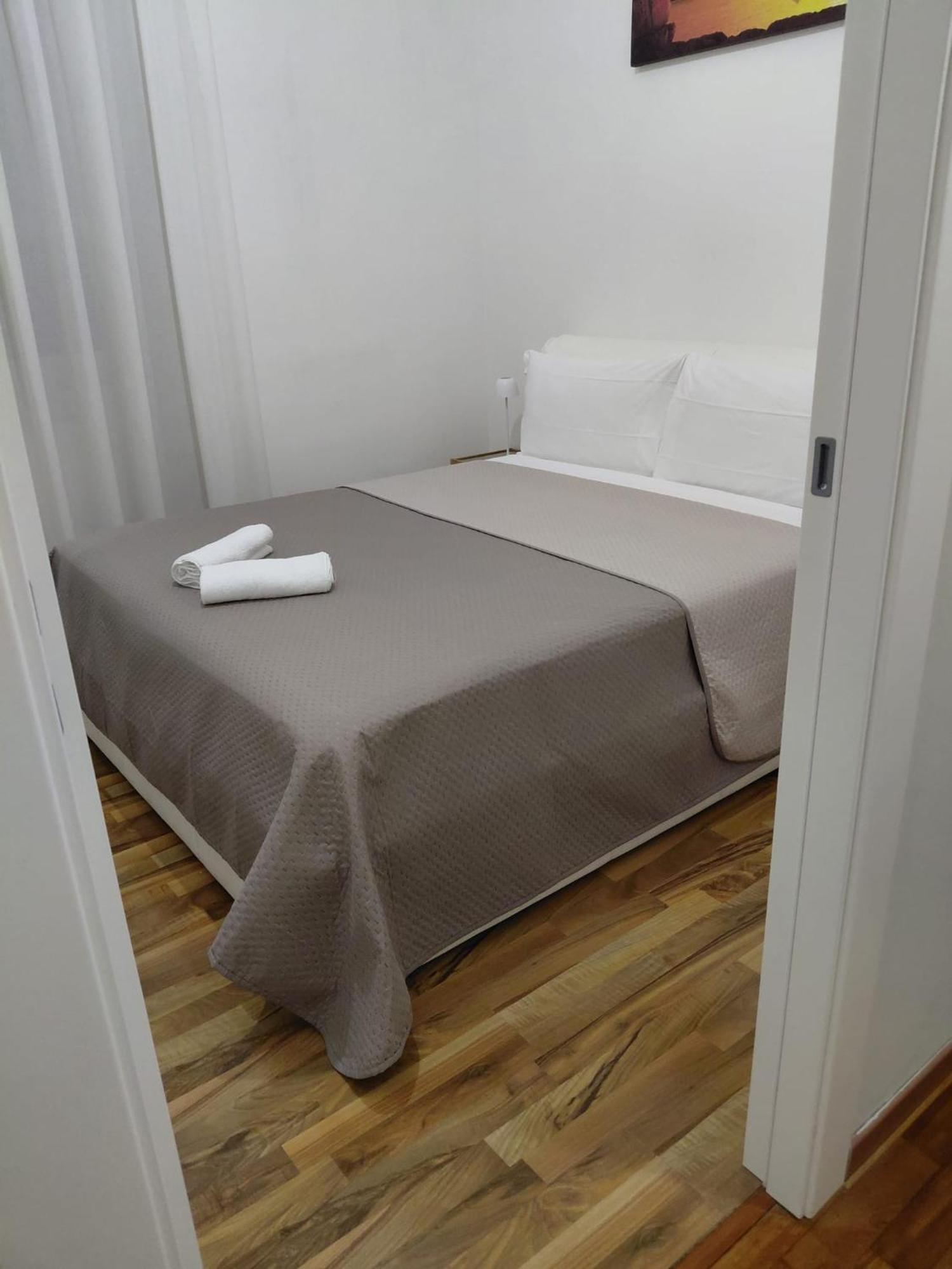 Colosseo Guest House Gil Roma Ngoại thất bức ảnh